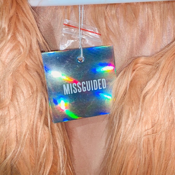 Pink Curly Faux Fur Vest - Missguided - Picture 4 of 4